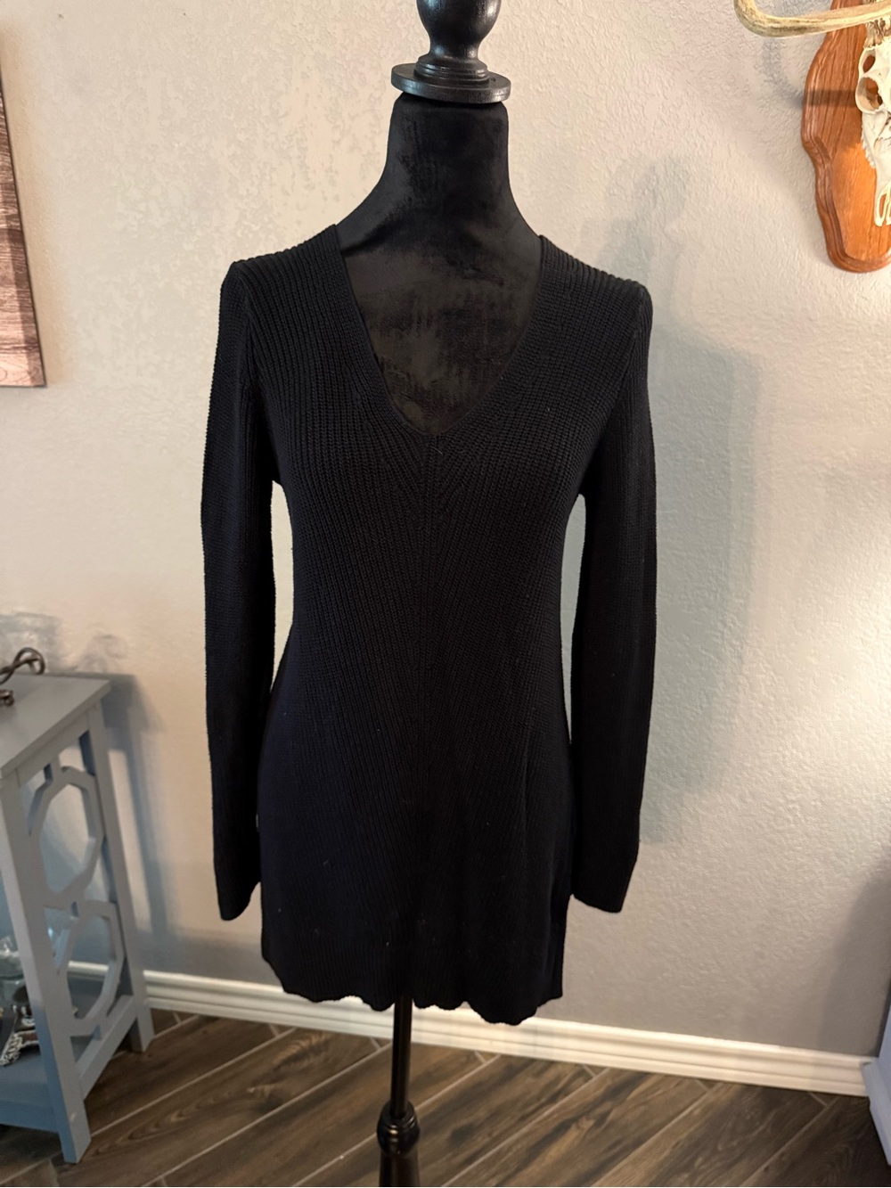 Old Navy Black Knit V-Neck Sweater
